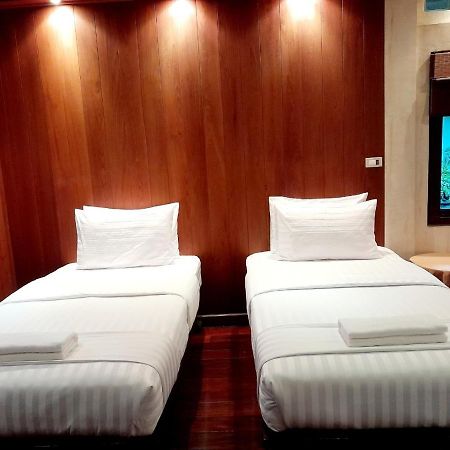 Avara Signature House Hotel Chiang Mai Exterior photo
