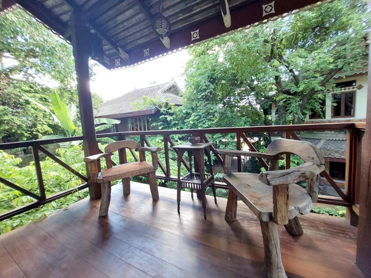Avara Signature House Hotel Chiang Mai Exterior photo