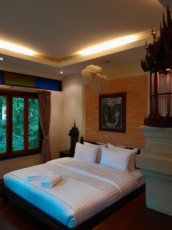 Avara Signature House Hotel Chiang Mai Exterior photo